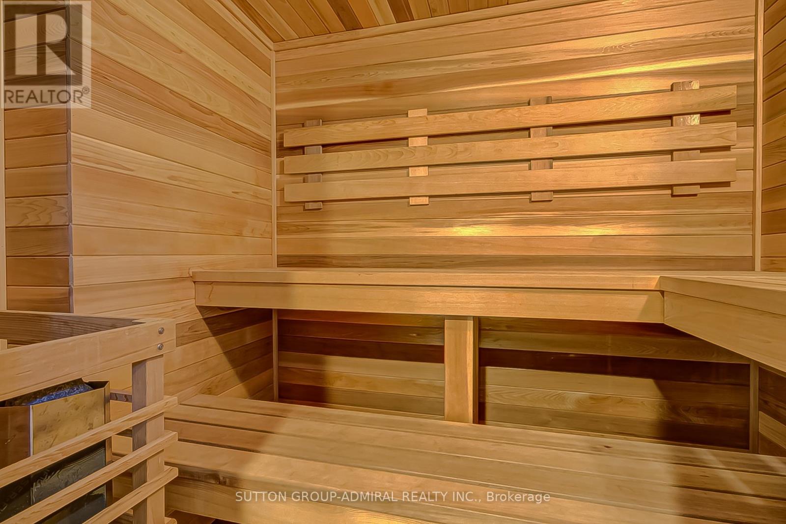 72 Baby Point Road, Toronto, Ontario  M6S 2G3 - Photo 29 - W12447263