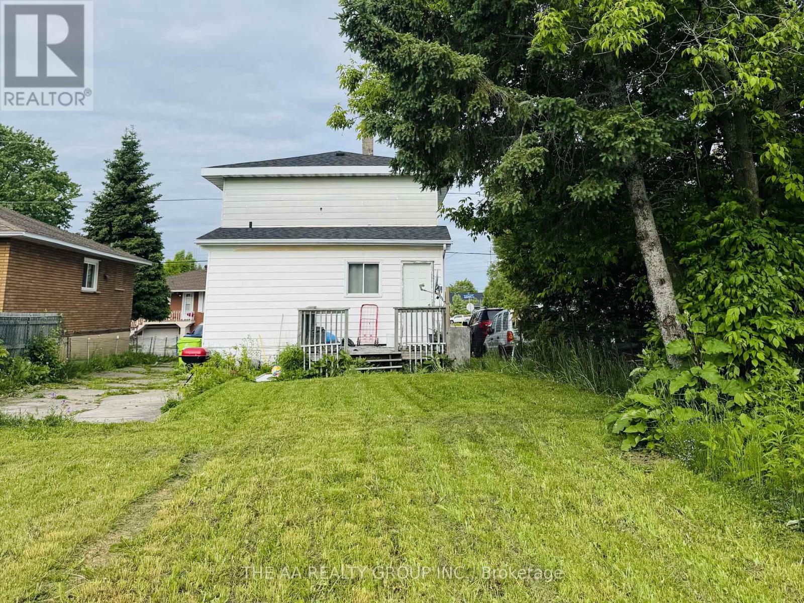660 Lennox Avenue N, Sault Ste Marie, Ontario  P6C 3P8 - Photo 12 - X12548012