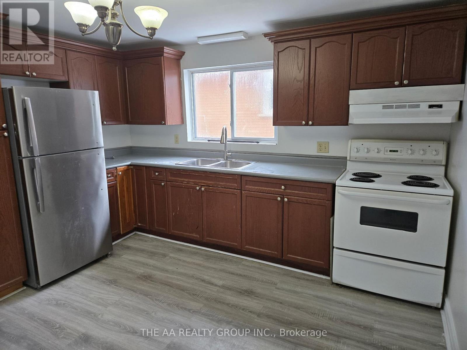 660 Lennox Avenue N, Sault Ste Marie, Ontario  P6C 3P8 - Photo 5 - X12548012