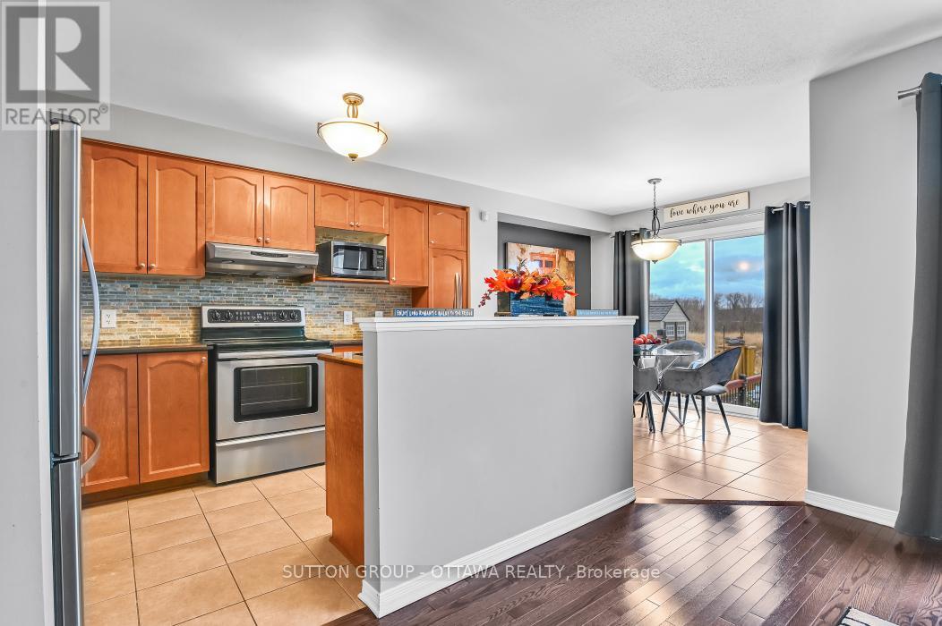 214 Trail Side Circle, Ottawa, Ontario K4A 5B4 - Photo 13 - X12548034