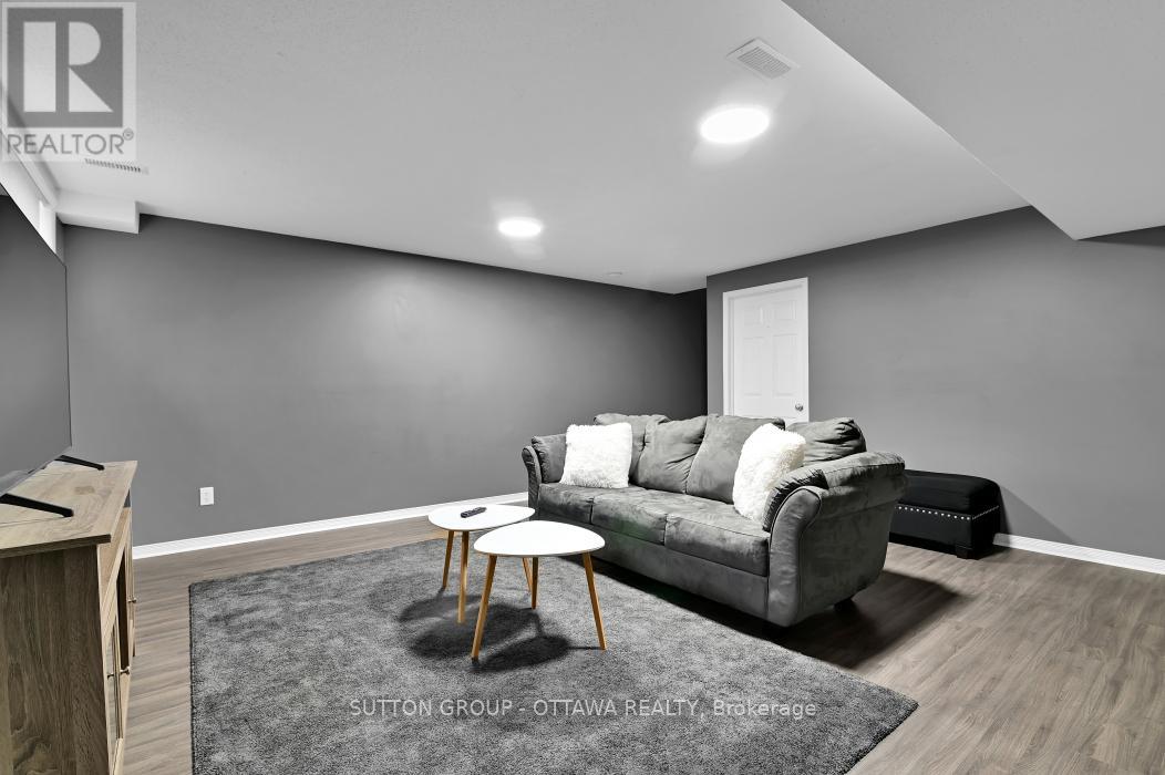 214 Trail Side Circle, Ottawa, Ontario K4A 5B4 - Photo 31 - X12548034