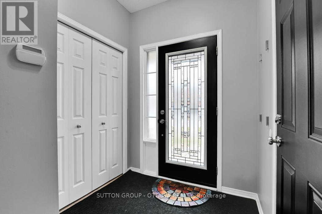 214 Trail Side Circle, Ottawa, Ontario K4A 5B4 - Photo 5 - X12548034