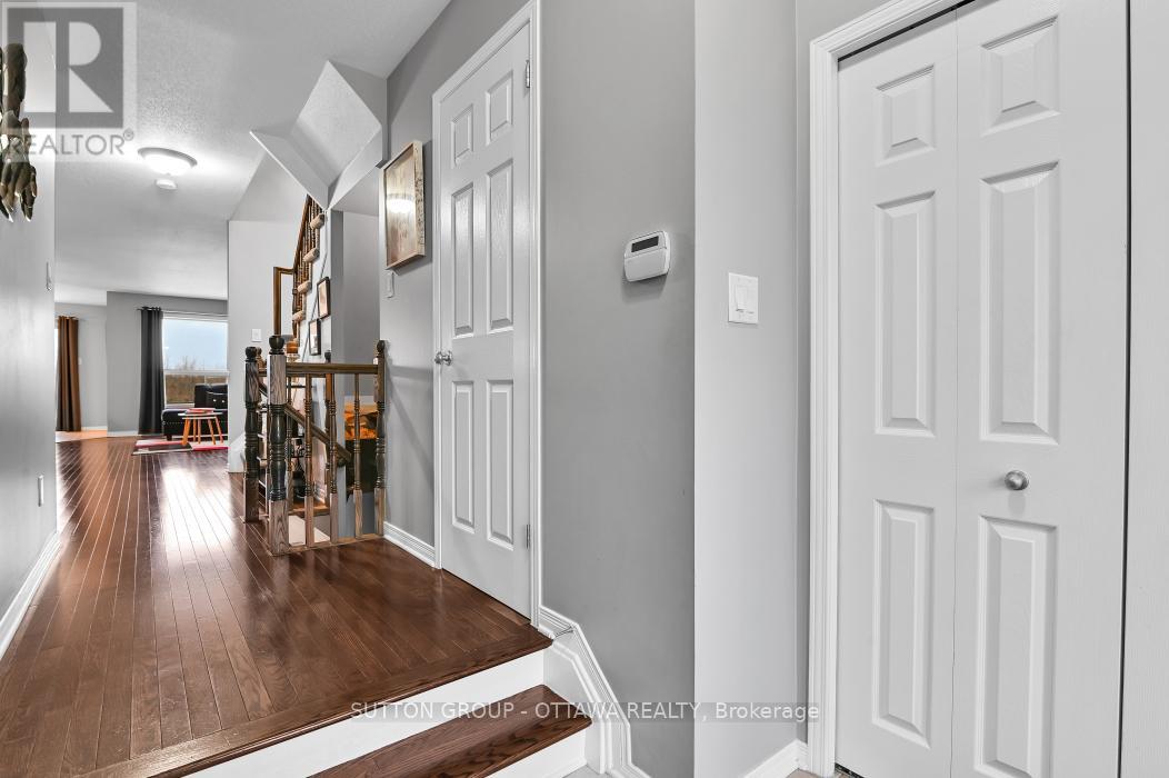 214 Trail Side Circle, Ottawa, Ontario K4A 5B4 - Photo 6 - X12548034