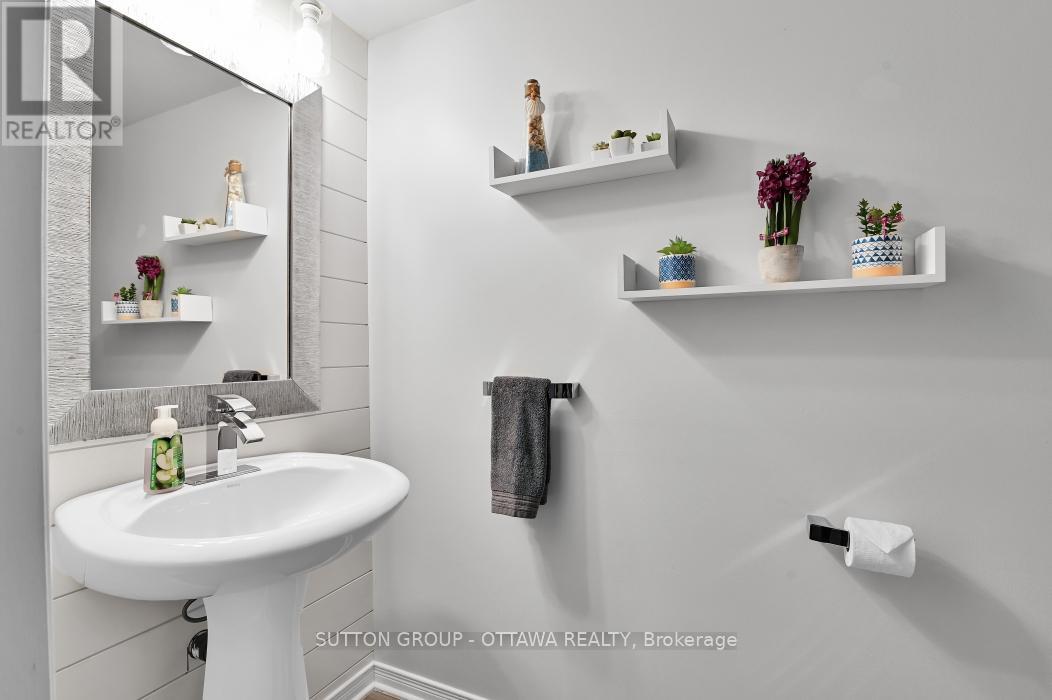 214 Trail Side Circle, Ottawa, Ontario K4A 5B4 - Photo 7 - X12548034