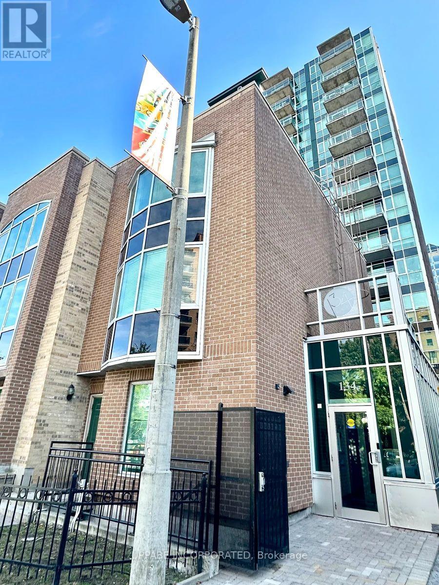 1308 - 134 York Street, Ottawa, Ontario  K1N 1K8 - Photo 2 - X12548078