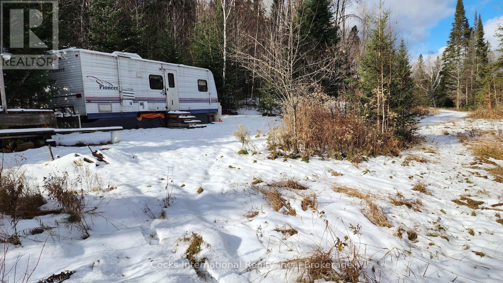 44 Expressway Road, Perry, Ontario P0A 1J0 - Photo 32 - X12548048