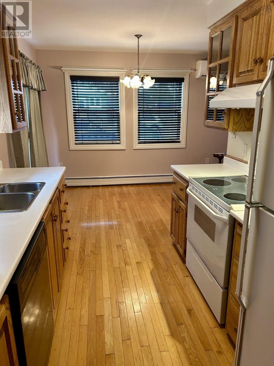 249 Poplar Street, Pictou, Nova Scotia  B0K 1H0 - Photo 11 - 202527693