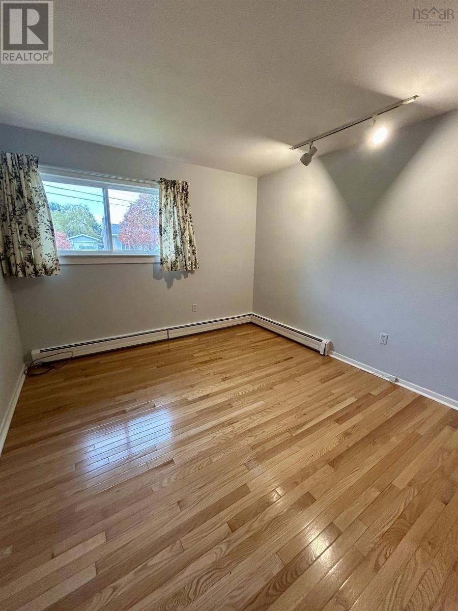 249 Poplar Street, Pictou, Nova Scotia  B0K 1H0 - Photo 17 - 202527693