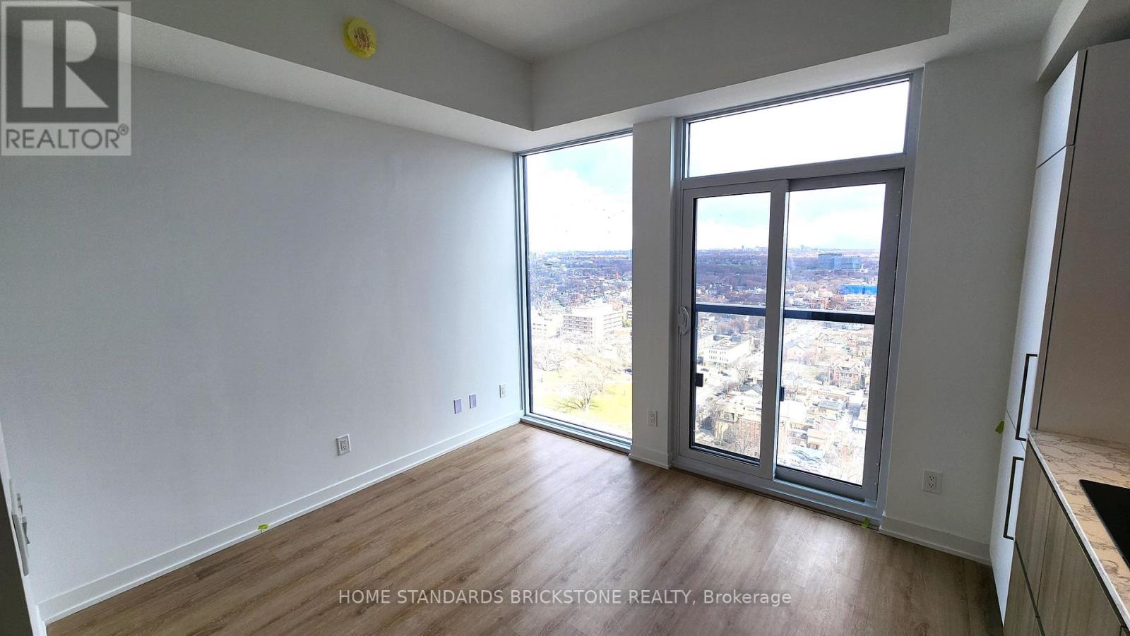 2712 - 319 Jarvis Street E, Toronto, Ontario  M5B 0C8 - Photo 4 - C12548024