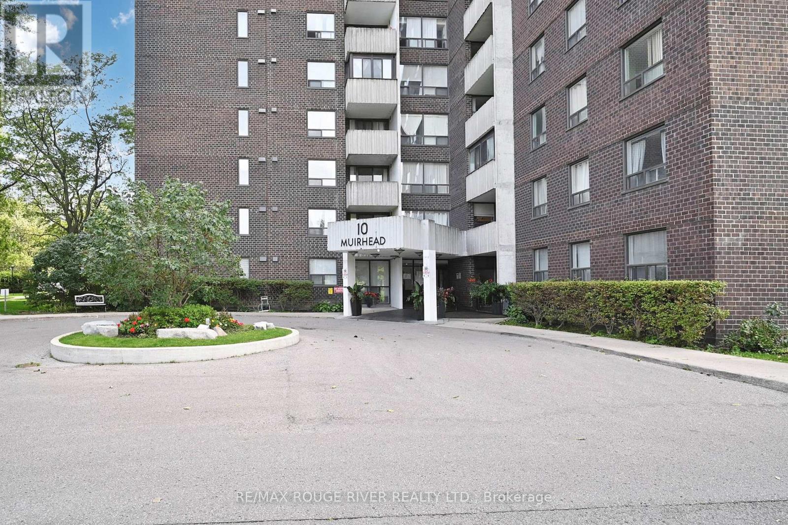 210 - 10 Muirhead Road, Toronto, Ontario  M2J 4P9 - Photo 2 - C12548060