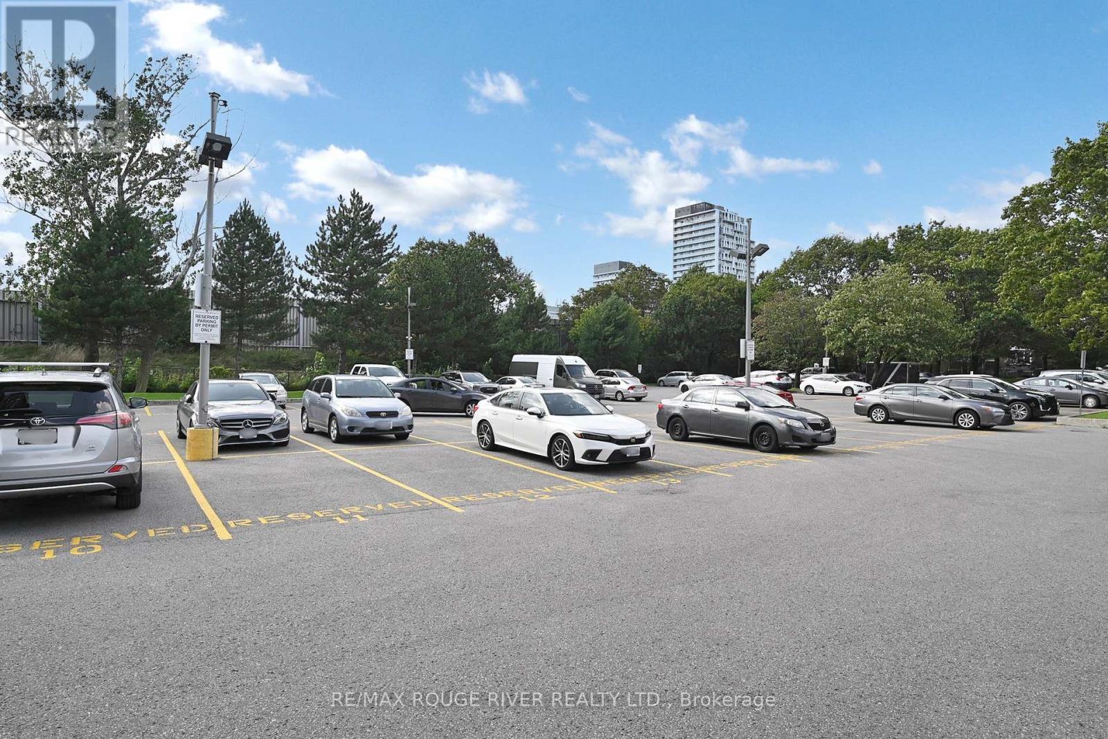 210 - 10 Muirhead Road, Toronto, Ontario  M2J 4P9 - Photo 39 - C12548060