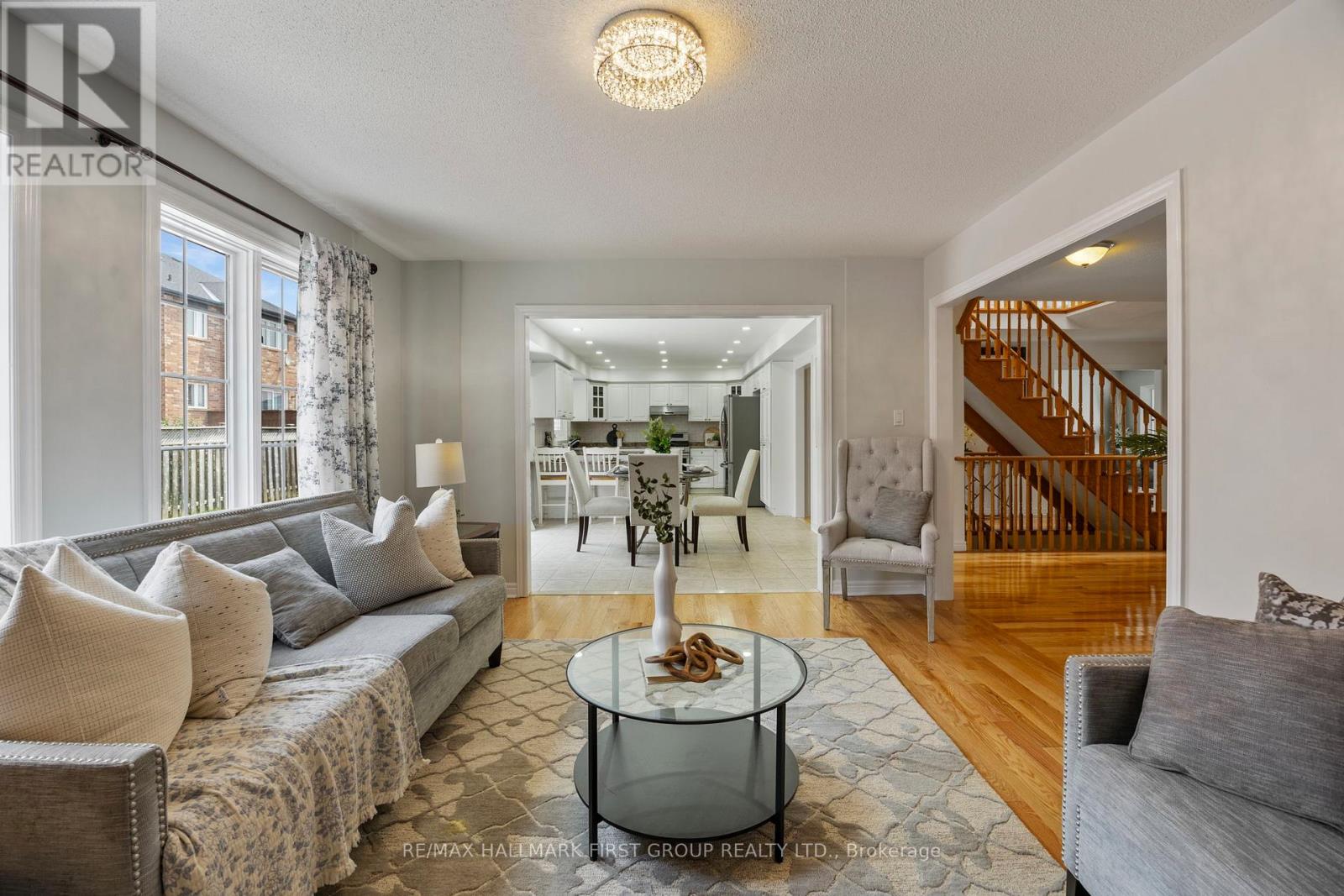 19 Ballgrove Crescent, Ajax, Ontario L1T 4Z3 - Photo 13 - E12548056