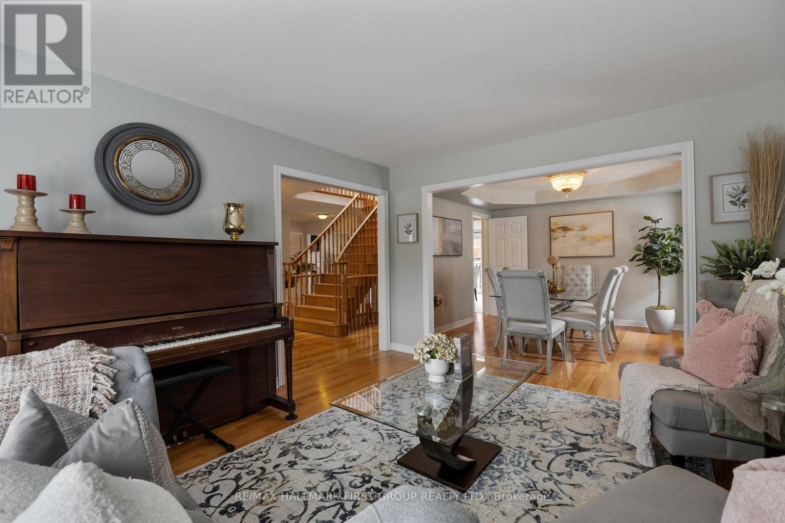 19 Ballgrove Crescent, Ajax, Ontario L1T 4Z3 - Photo 9 - E12548056