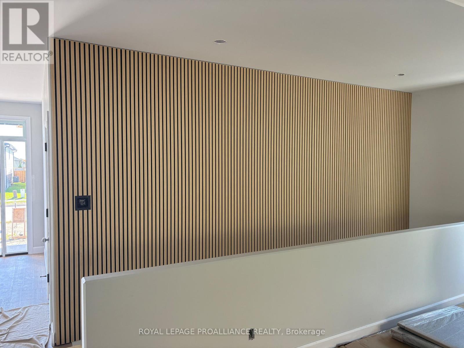 29 Schmidt Way, Quinte West, Ontario  K8V 0L5 - Photo 8 - X12470149