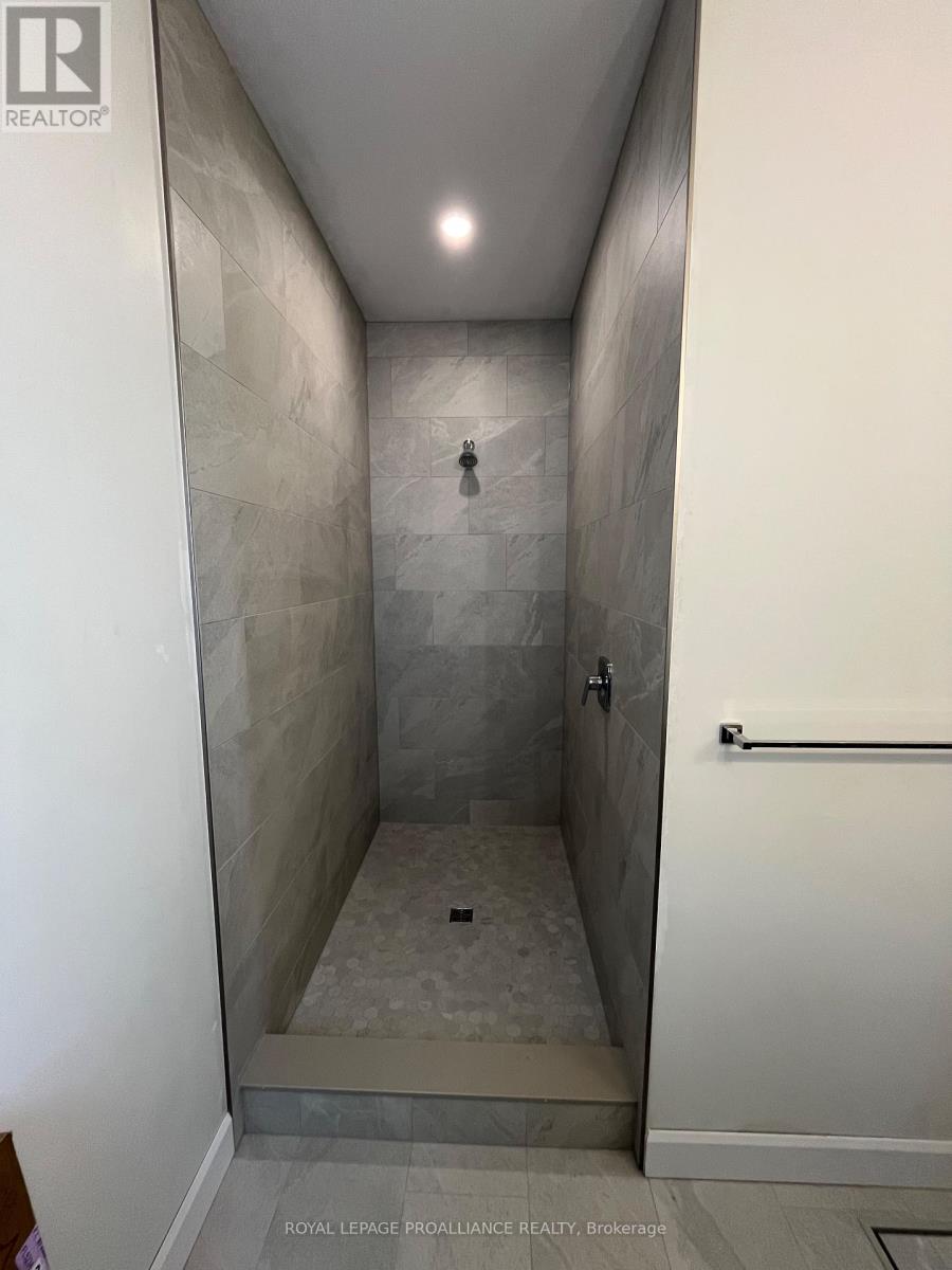 29 Schmidt Way, Quinte West, Ontario  K8V 0L5 - Photo 15 - X12470149