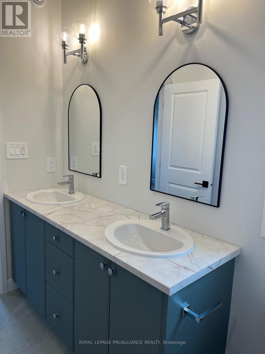 29 Schmidt Way, Quinte West, Ontario  K8V 0L5 - Photo 10 - X12470149