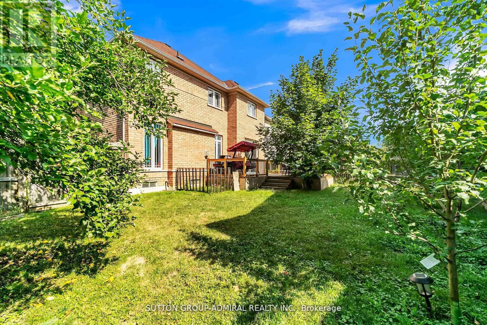 70 Blackforest Drive, Richmond Hill, Ontario  L4E 4R5 - Photo 27 - N12548032