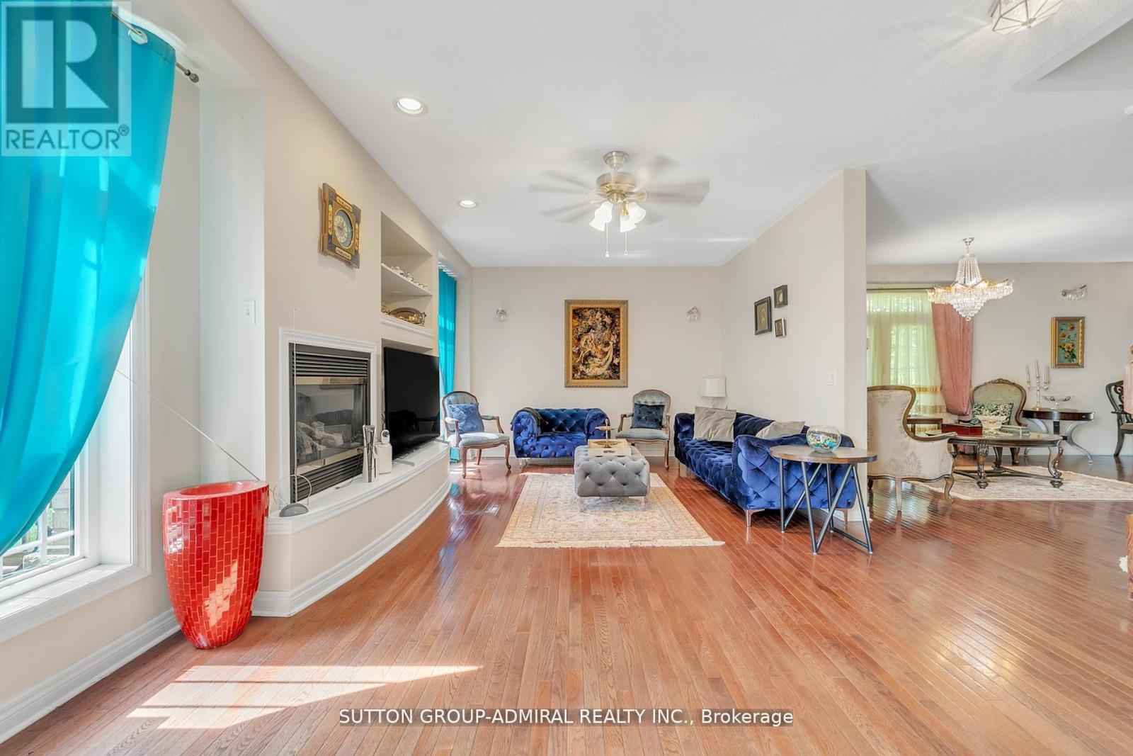 70 Blackforest Drive, Richmond Hill, Ontario  L4E 4R5 - Photo 6 - N12548032