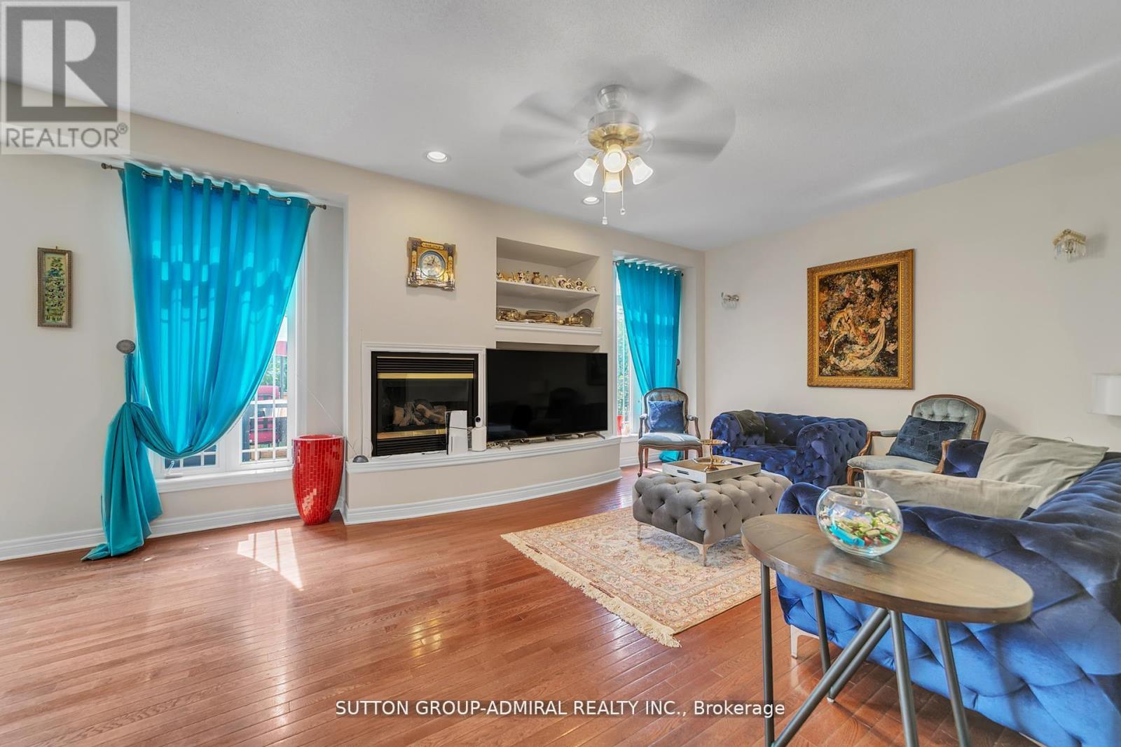 70 Blackforest Drive, Richmond Hill, Ontario  L4E 4R5 - Photo 8 - N12548032