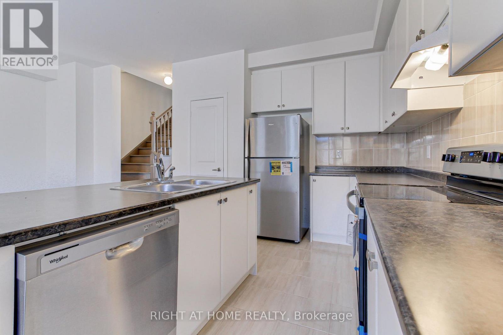 10173 Huntington Road, Vaughan, Ontario  L4H 5J5 - Photo 10 - N12548038