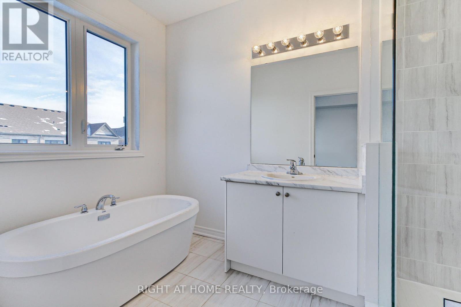 10173 Huntington Road, Vaughan, Ontario  L4H 5J5 - Photo 21 - N12548038