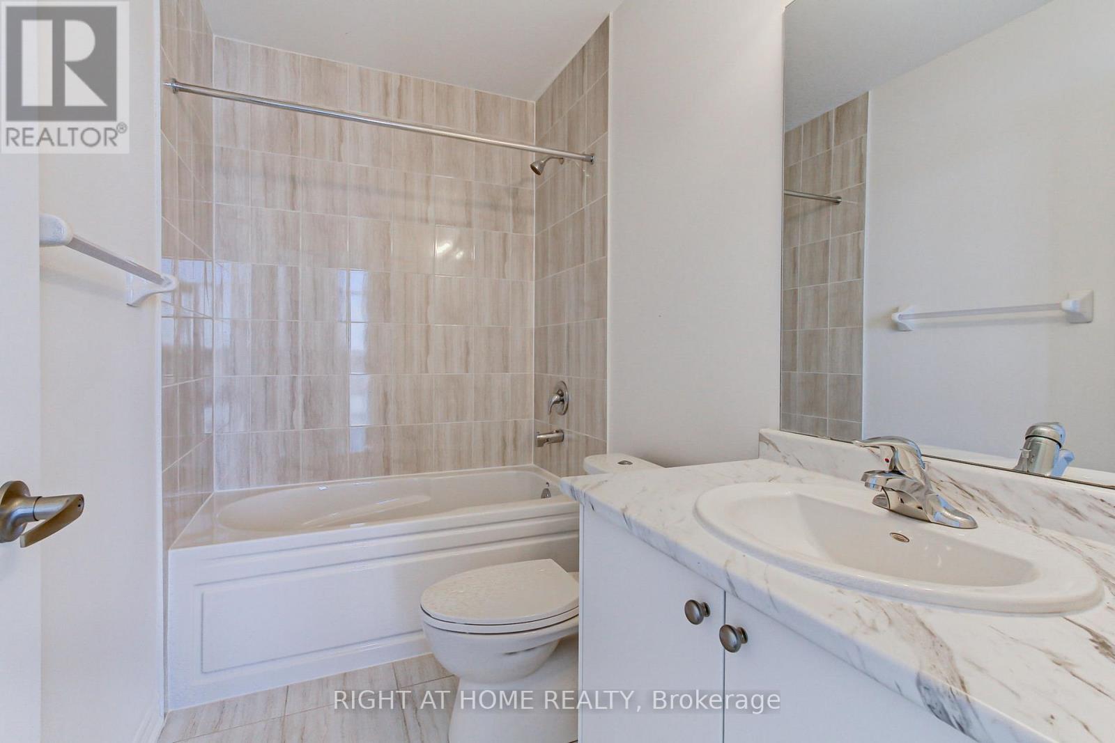 10173 Huntington Road, Vaughan, Ontario  L4H 5J5 - Photo 25 - N12548038