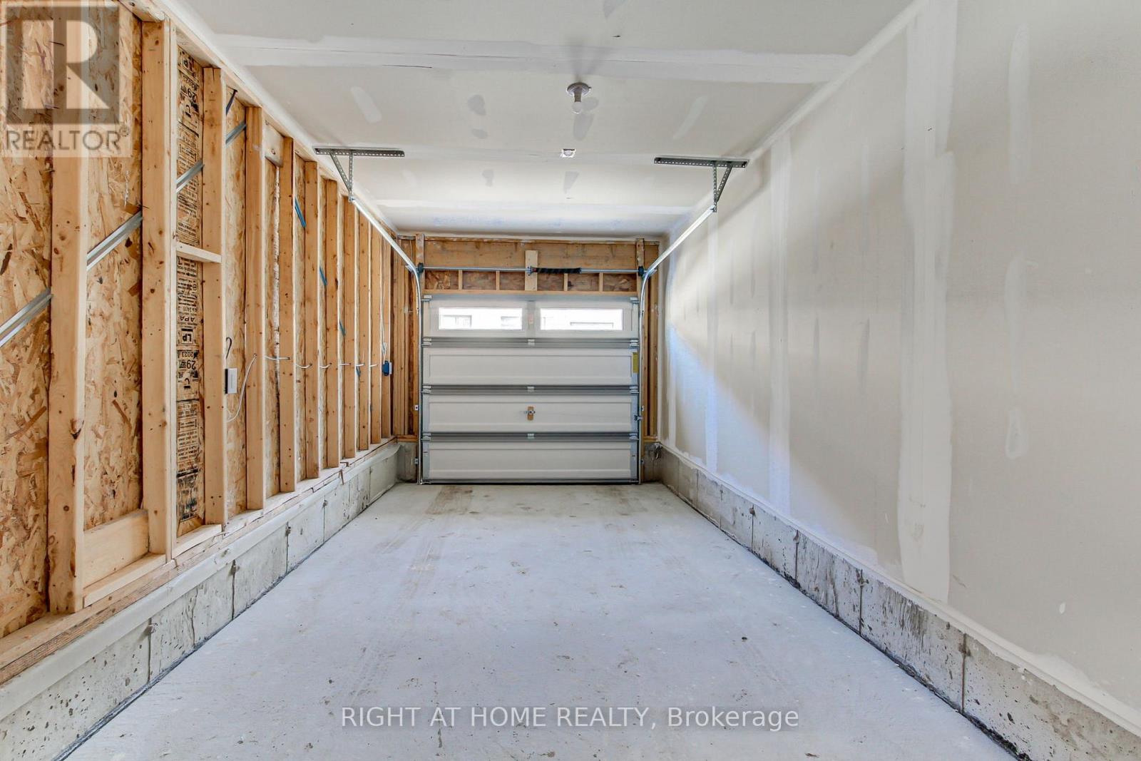 10173 Huntington Road, Vaughan, Ontario  L4H 5J5 - Photo 41 - N12548038