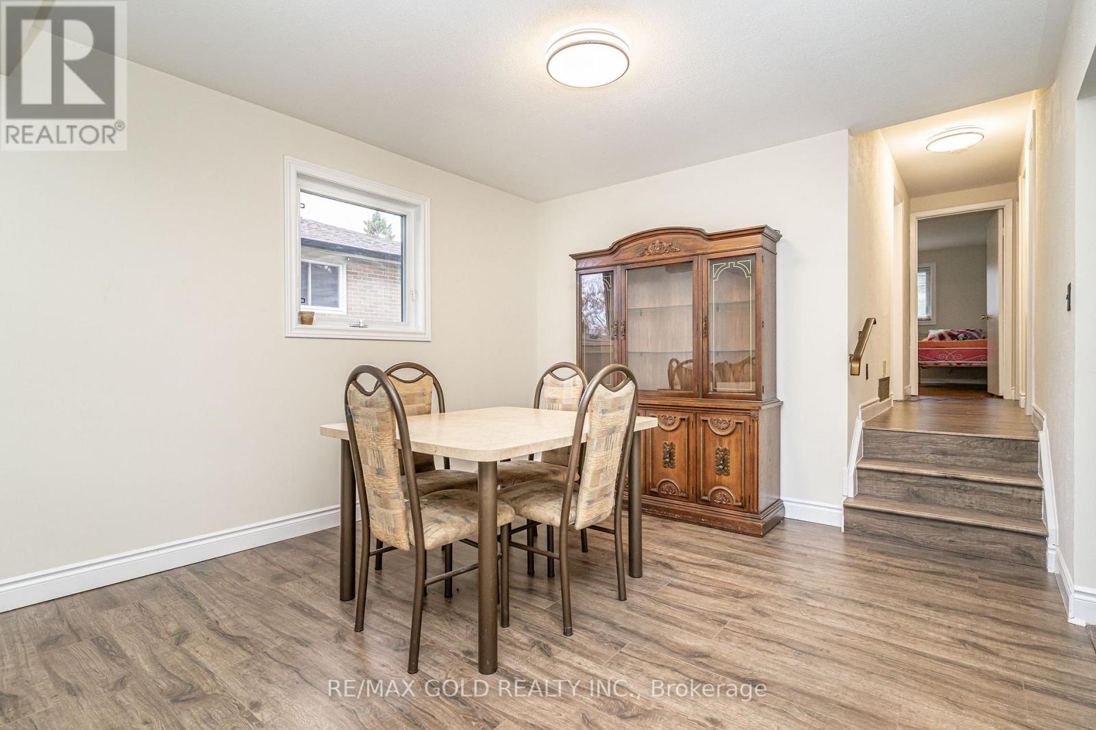 35 Duke Road, Brampton, Ontario  L6T 3J9 - Photo 11 - W12548030