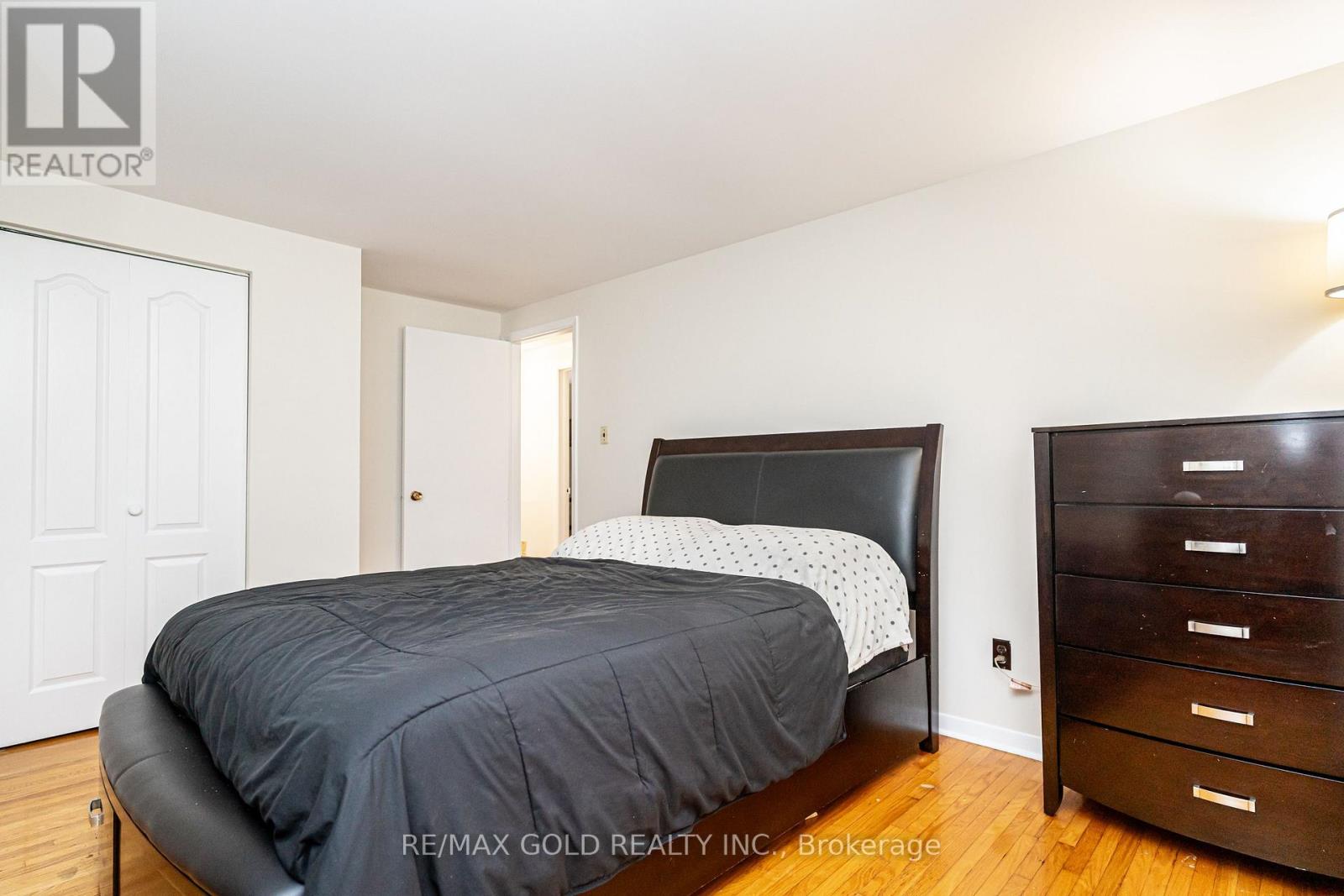 35 Duke Road, Brampton, Ontario  L6T 3J9 - Photo 21 - W12548030