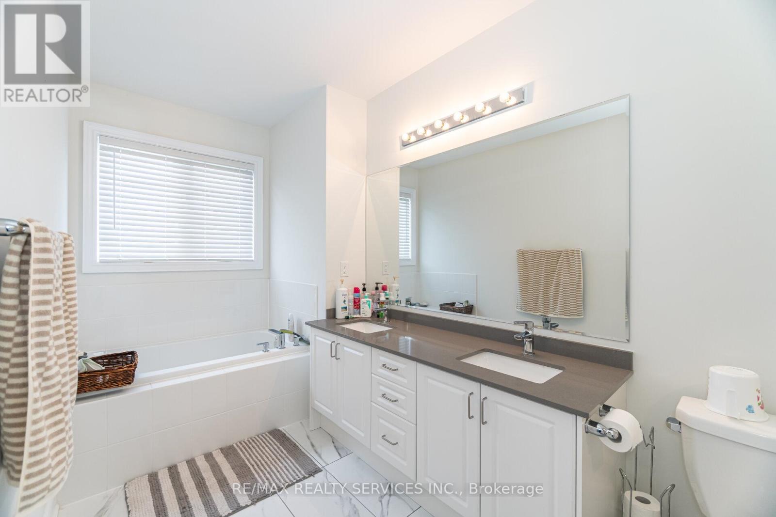 38 Foxsparrow Road, Brampton, Ontario  L6V 3P5 - Photo 31 - W12548072