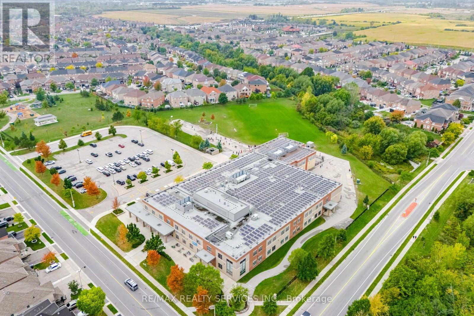 38 Foxsparrow Road, Brampton, Ontario  L6V 3P5 - Photo 49 - W12548072