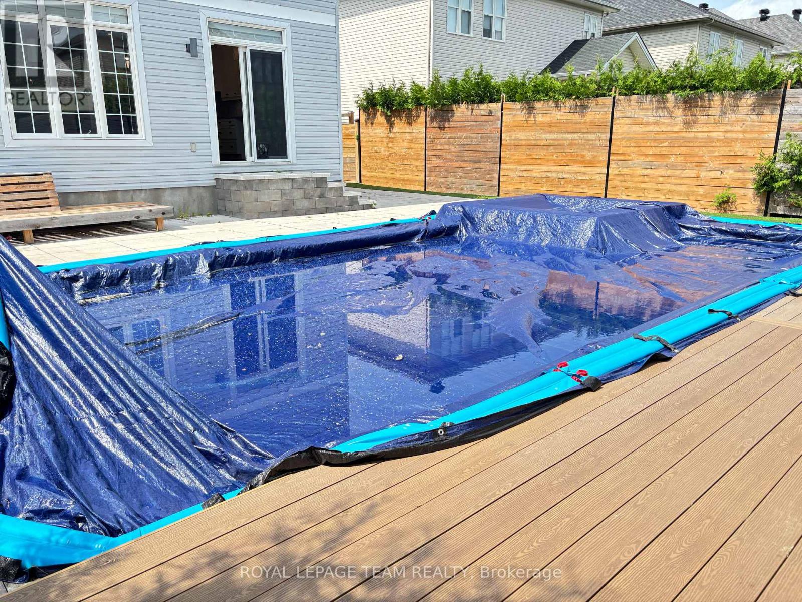 78 Friendly Crescent, Ottawa, Ontario  K2S 2B5 - Photo 18 - X12548104