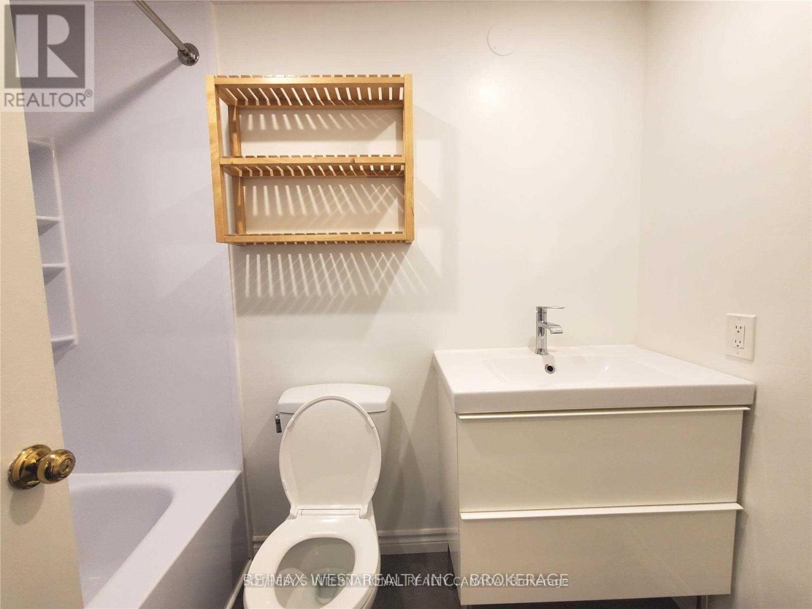 1458 Bayview Avenue, Toronto, Ontario  M4G 3B3 - Photo 14 - C12547966