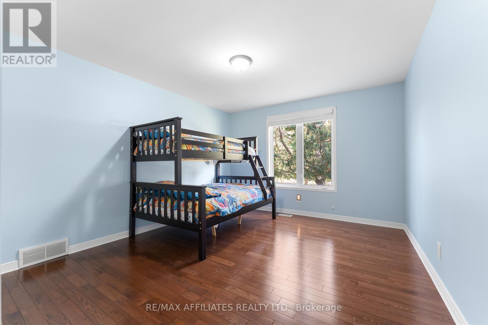 14 Panandrick View Drive, Ottawa, Ontario K2W 1A5 - Photo 24 - X12460798