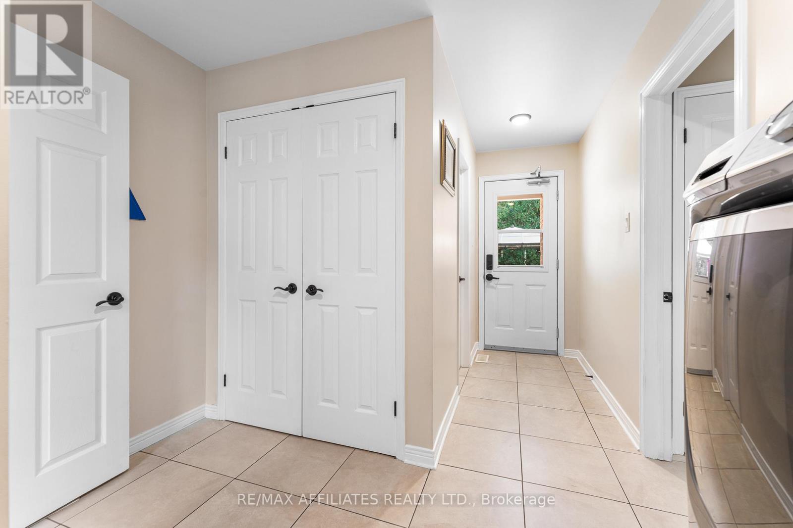 14 Panandrick View Drive, Ottawa, Ontario K2W 1A5 - Photo 27 - X12460798