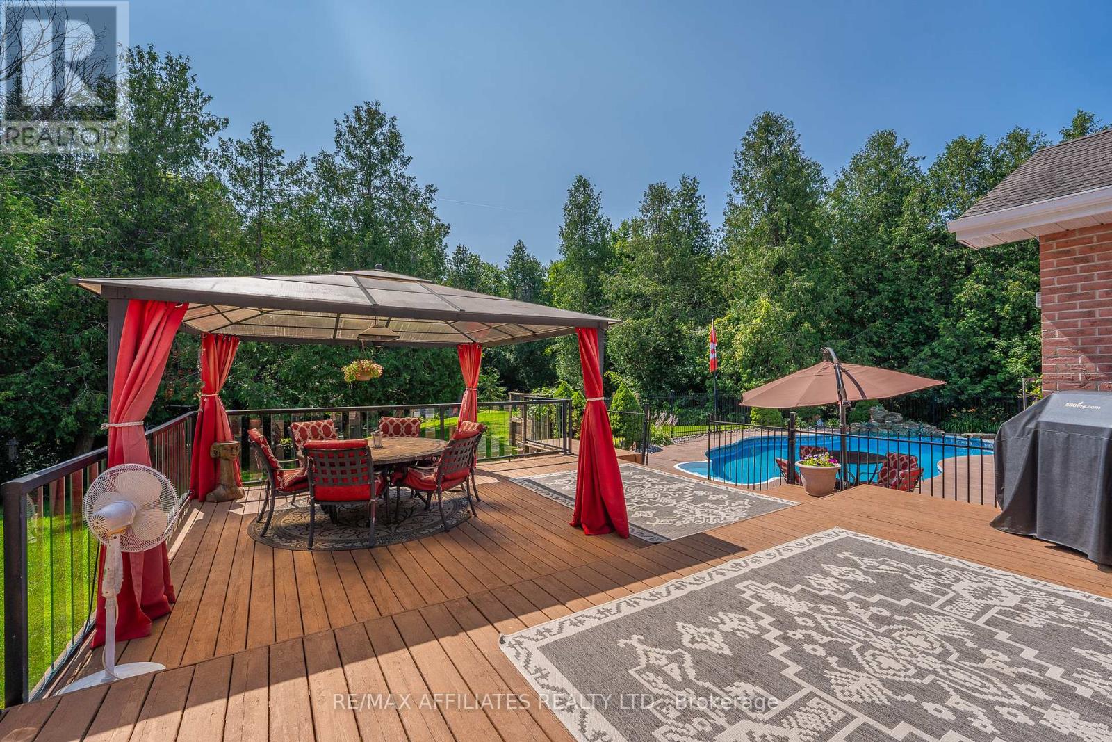 14 Panandrick View Drive, Ottawa, Ontario K2W 1A5 - Photo 28 - X12460798