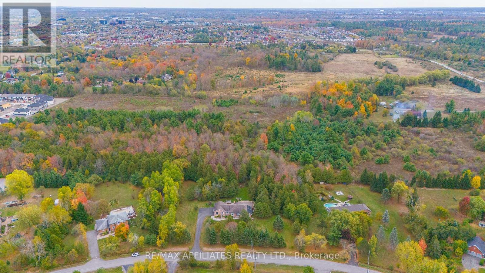 14 Panandrick View Drive, Ottawa, Ontario K2W 1A5 - Photo 48 - X12460798