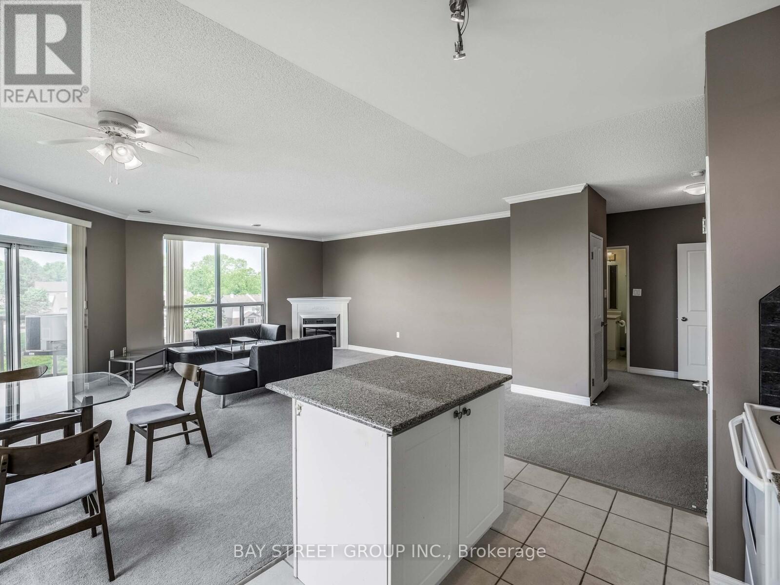 606 - 255 Keats Way, Waterloo, Ontario  N2L 6N6 - Photo 17 - X12548058