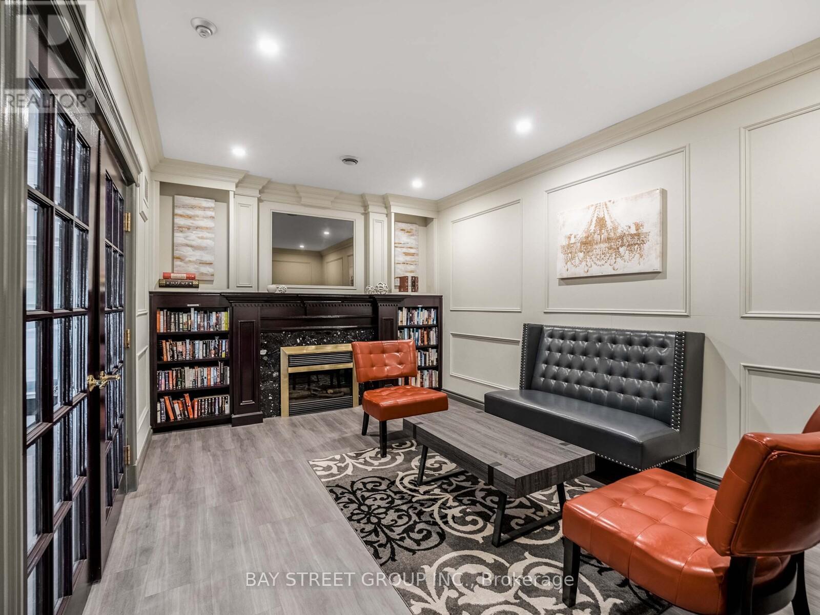 606 - 255 Keats Way, Waterloo, Ontario  N2L 6N6 - Photo 5 - X12548058