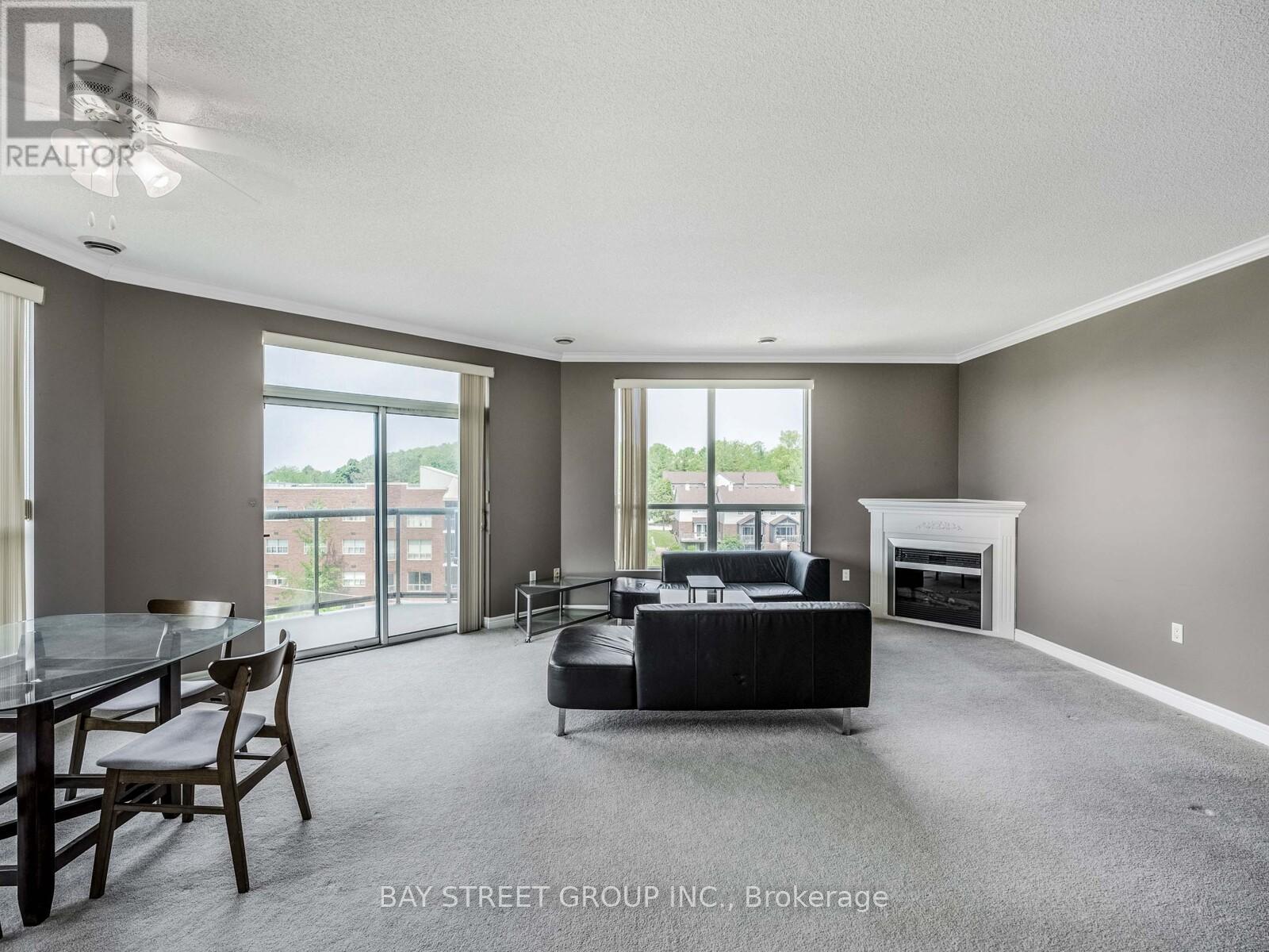 606 - 255 Keats Way, Waterloo, Ontario  N2L 6N6 - Photo 9 - X12548058