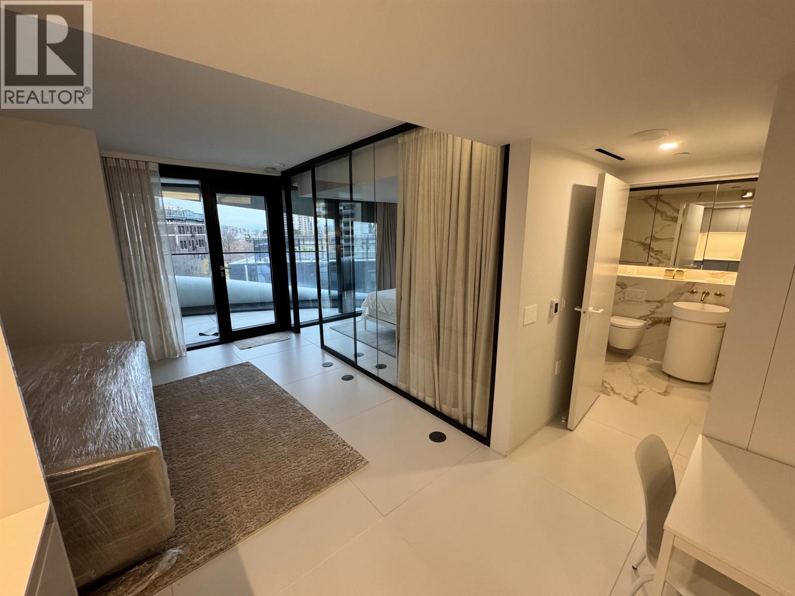 704 1033 Nelson Street, Vancouver, British Columbia  V6E 0E5 - Photo 2 - R3067688