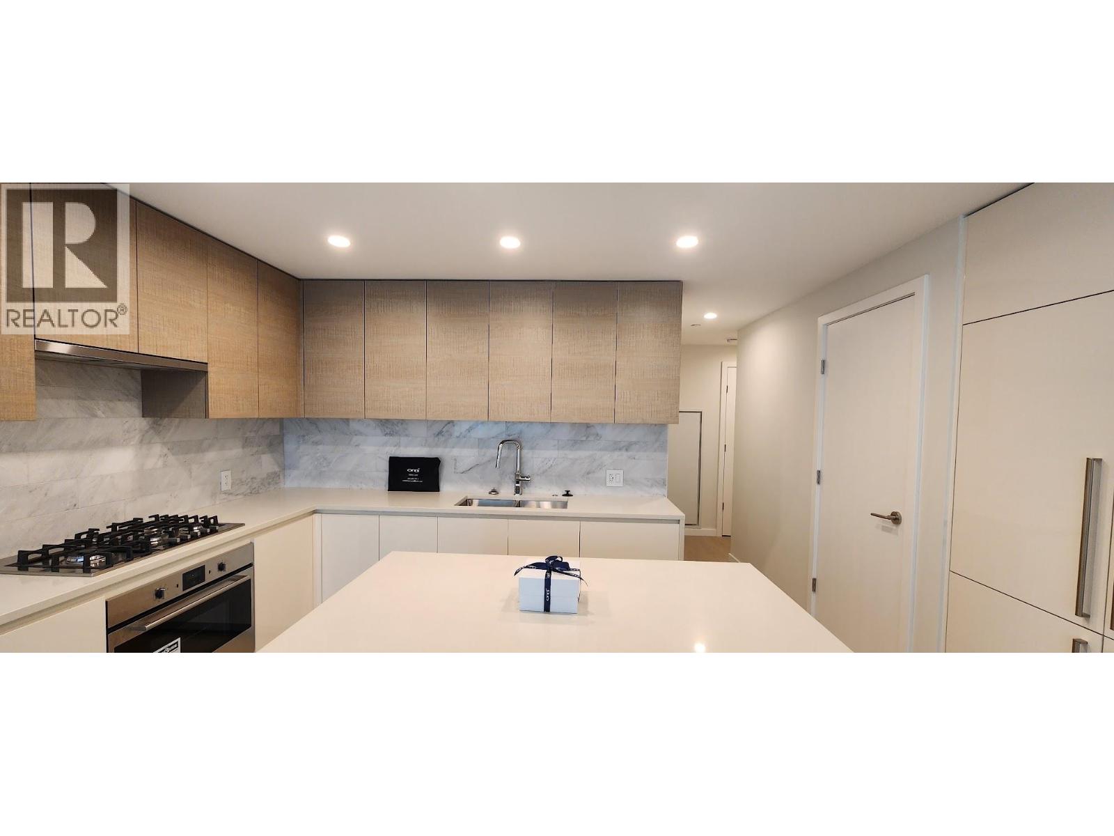 610 4168 Lougheed Highway, Burnaby, British Columbia  V5C 0N9 - Photo 4 - R3067690