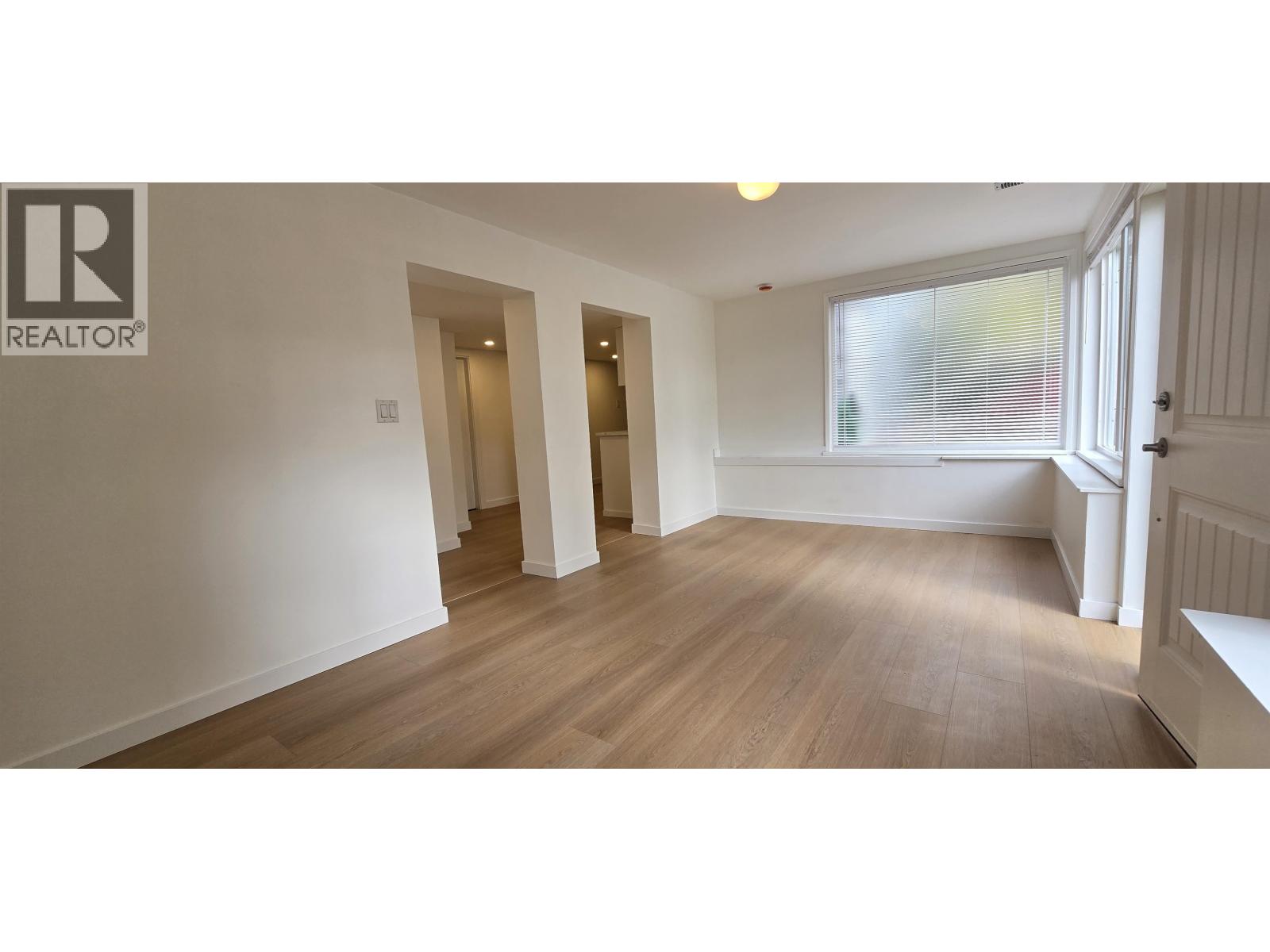 4097 Sunntcrest Drive, Vancouver, British Columbia  V7R 3E6 - Photo 5 - R3067692