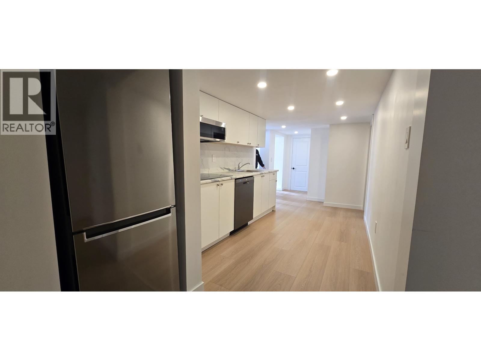 4097 Sunntcrest Drive, Vancouver, British Columbia  V7R 3E6 - Photo 8 - R3067692