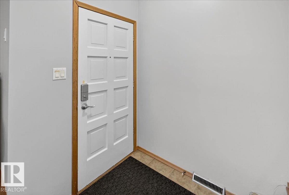 13816 89 St Nw, Edmonton, Alberta  T5E 3K7 - Photo 7 - E4465860