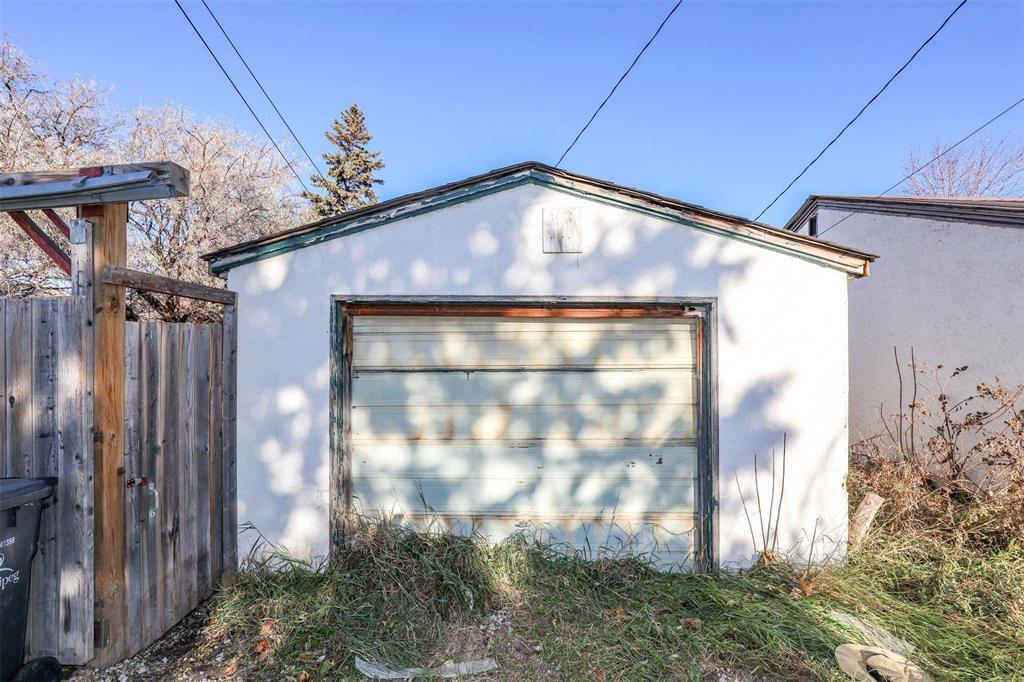 1834 Lismore Avenue, Winnipeg, Manitoba  R2R 0B1 - Photo 19 - 202528260
