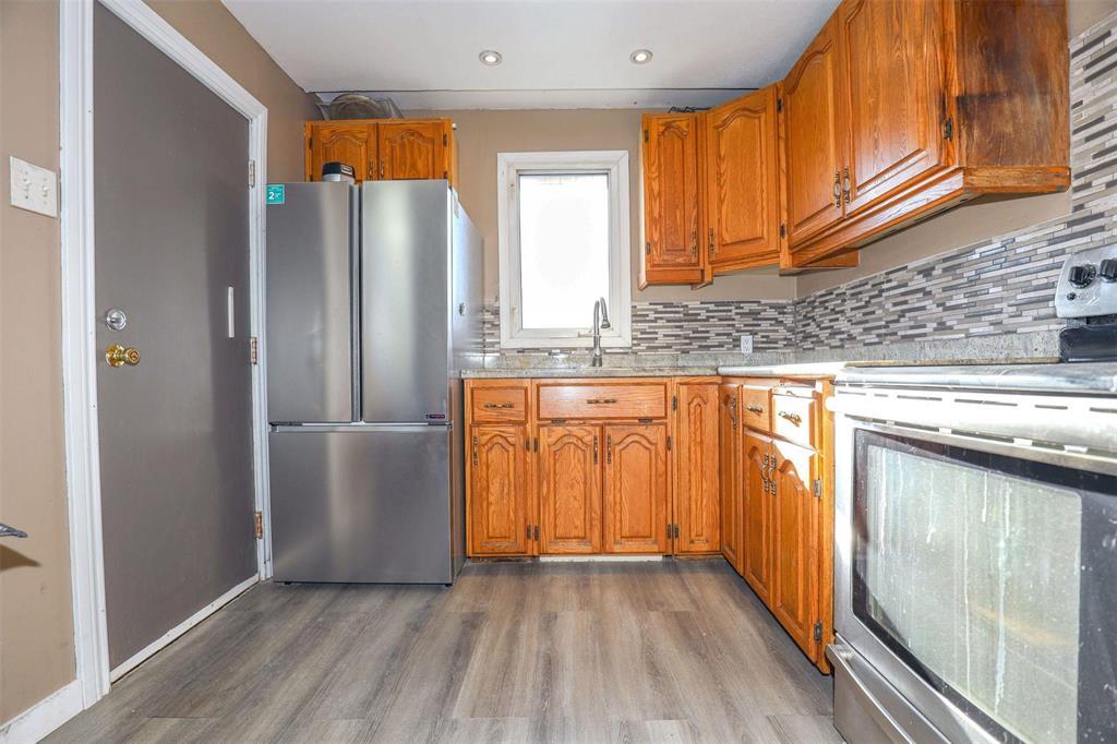 1834 Lismore Avenue, Winnipeg, Manitoba  R2R 0B1 - Photo 5 - 202528260