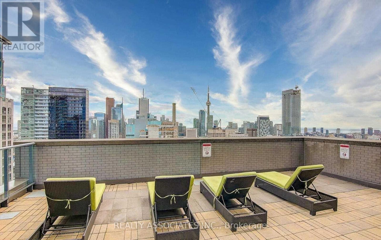 1908 - 770 Bay Street, Toronto, Ontario  M5G 0A6 - Photo 14 - C12548122