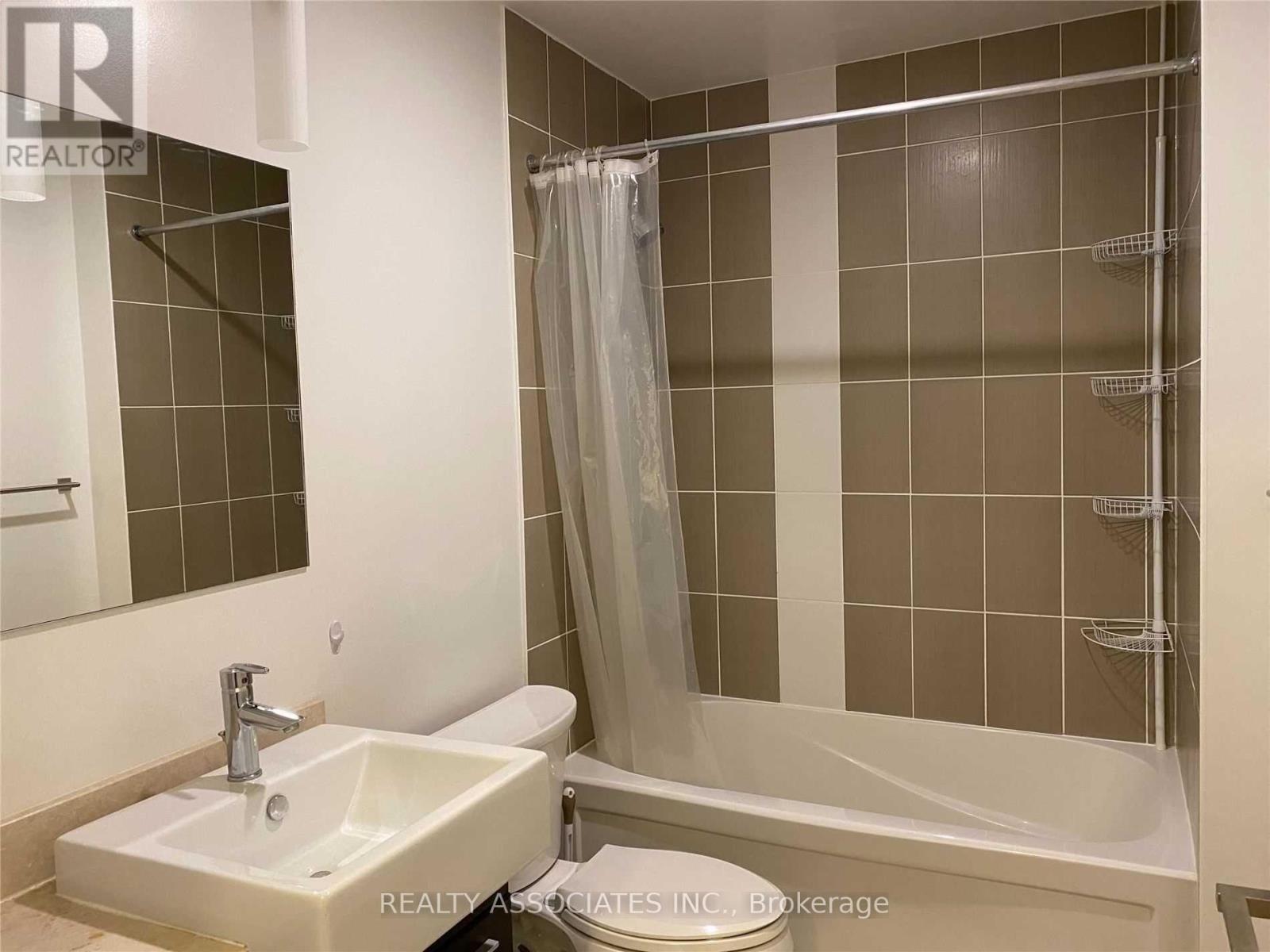 1908 - 770 Bay Street, Toronto, Ontario  M5G 0A6 - Photo 5 - C12548122