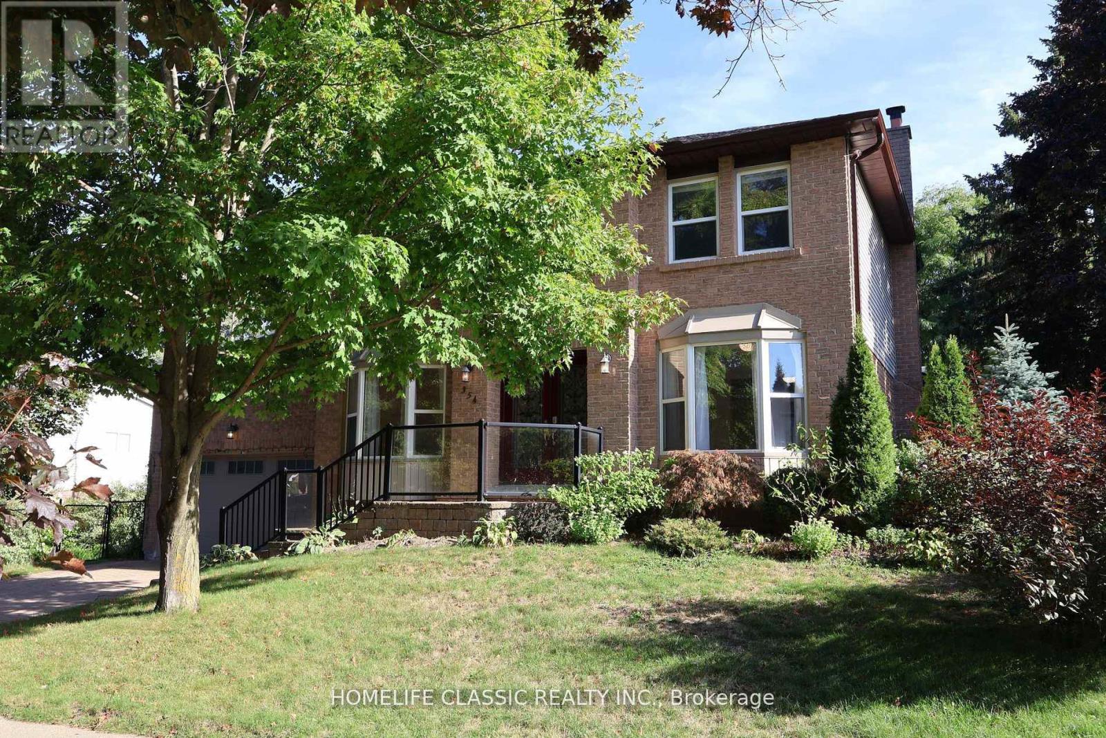 354 BEXHILL ROAD, Newmarket, Ontario